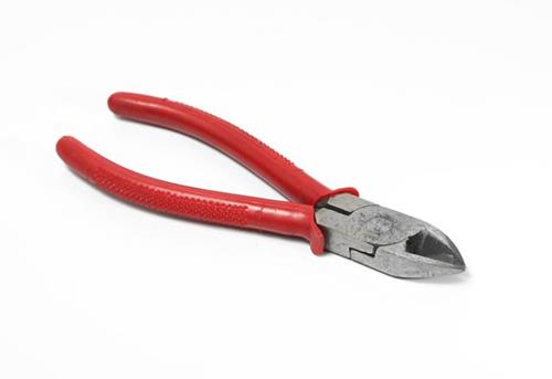 ALICATE CORTE OBLICUO AISLADO DE 6 (O. CHINA)