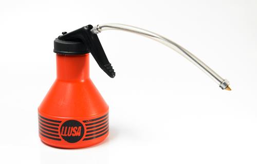 ACEITERA PLÁSTICA LLUSÁ DE 250 CM3 CON PICO FLEXIBLE