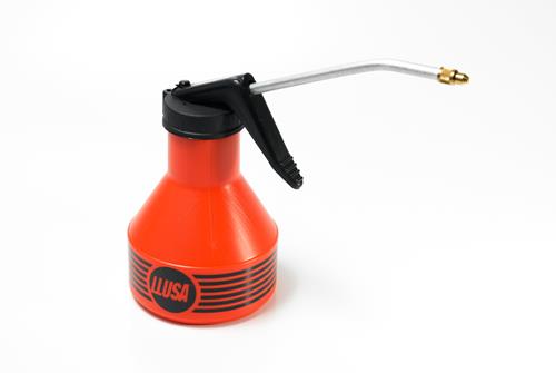 ACEITERA PLÁSTICA LLUSÁ DE 250 CM3 CON PICO RÍGIDO