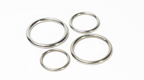 ARGOLLA NIQUELADA SCOGAR DE 30 MM.