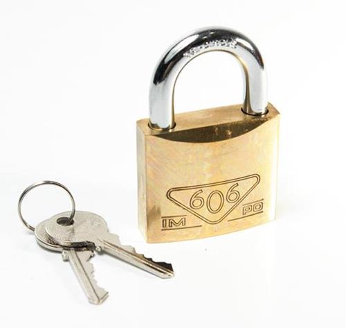 CANDADO DE BRONCE 606 DE 65 MM.