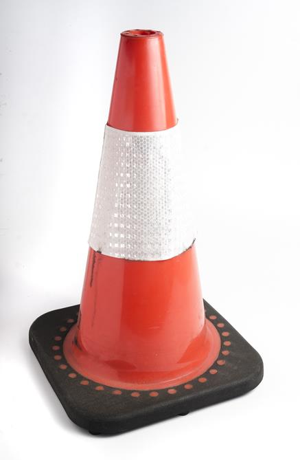 CONO FLEXIBLE NARANJA FLUO C/REFLECTIVO 45 CM.