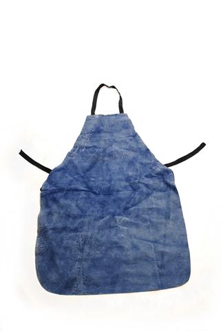 DELANTAL EN CUERO DESCARNE ENTERO