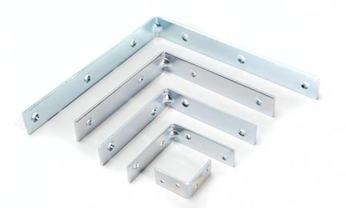 ESQUINERO ÁNGULO ZINCADO REFORZADO S.C. DE 64MM.X64MM.