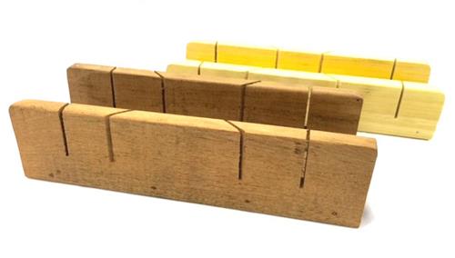 INGLETE DE ALGARROBO