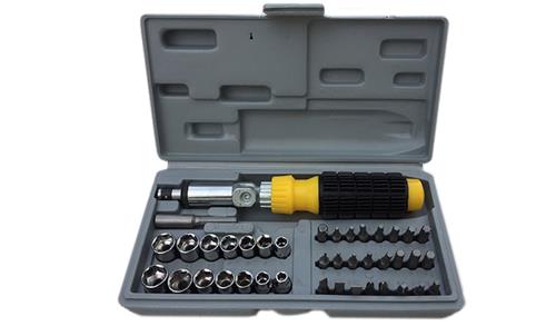 JUEGO DE BITS, TUBOS Y MANGO DEST. C/CRIQUE KETTLER 41 PIEZAS